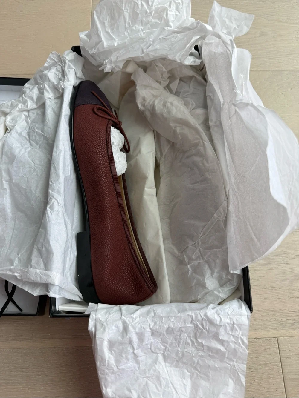 CHANEL Two-Tone Plum and Deep Burgundy Cap-Toe Ballet Flats - Picture 6 of 8